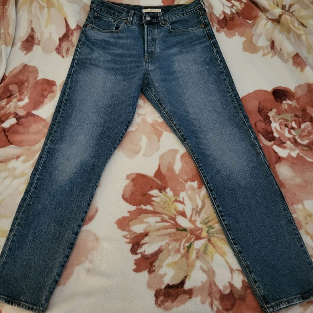 Levi''s Women's Premium Wedgie Icon Fit Jeans/These Dreams/Size 30